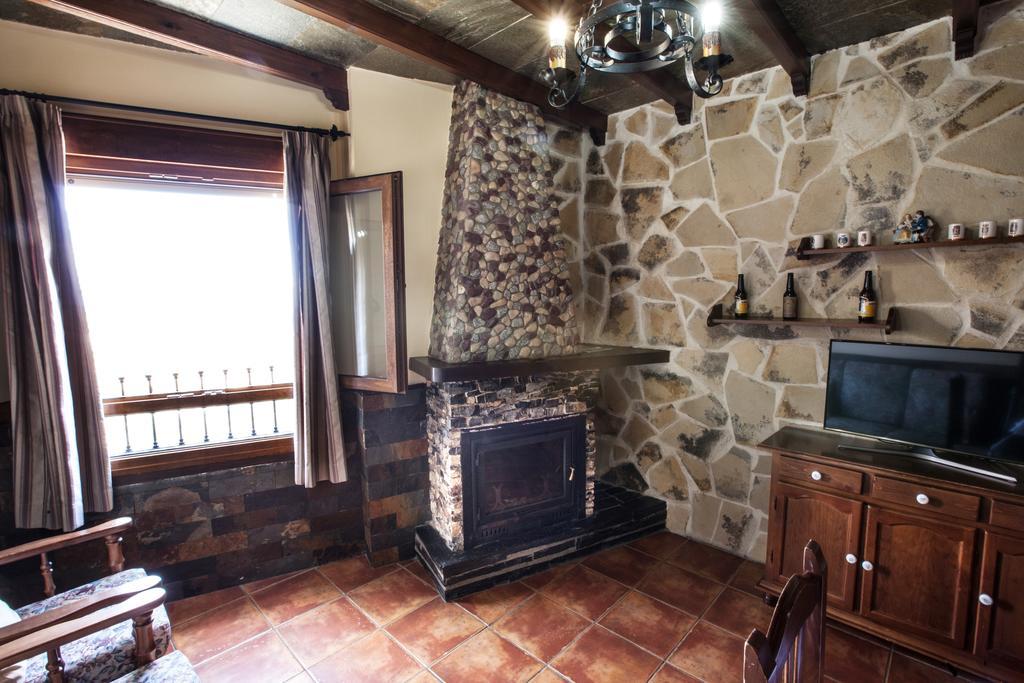 Casa de Campo Rurales Benarum Con Alpujarra De La Sierra